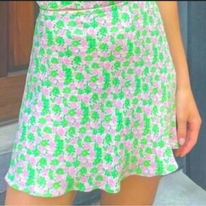 NWOT Zara Women's Floral Green and Pink Skirt Size Large.